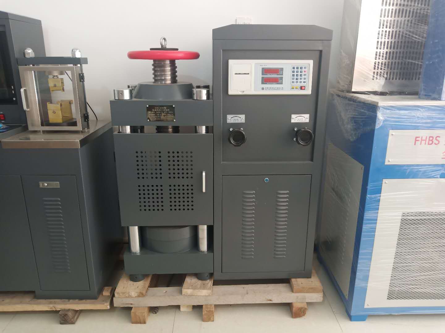 DYE-2000型數(shù)顯壓力試驗機的技術參數(shù)